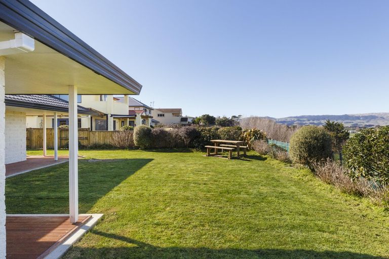 Photo of property in 51 Royal Oak Drive, Kelvin Grove, Palmerston North, 4414