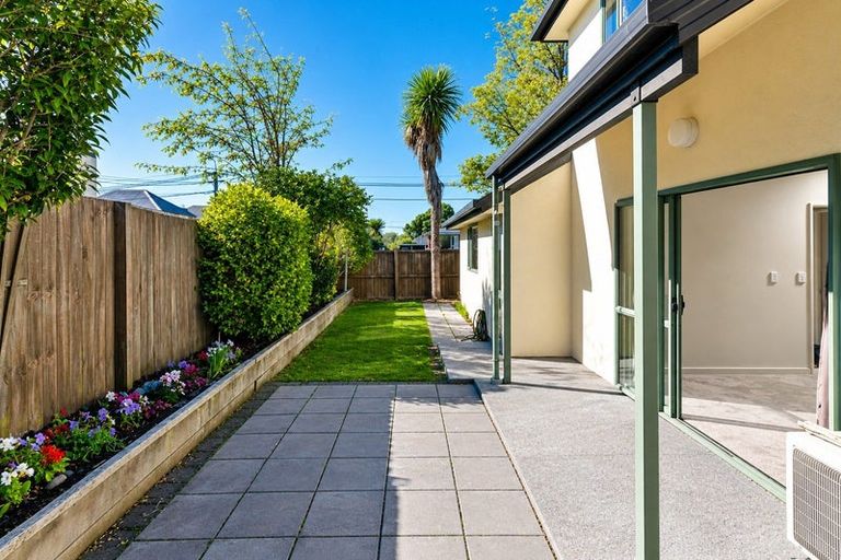 Photo of property in 533a Barbadoes Street, Edgeware, Christchurch, 8013