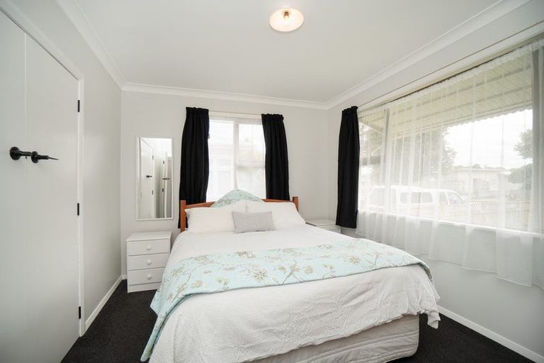 Photo of property in 130 College Street, Awapuni, Palmerston North, 4412