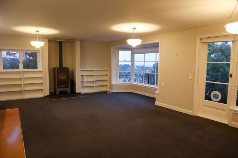 Photo of property in 116 Dyers Pass Road, Cashmere, Christchurch, 8022