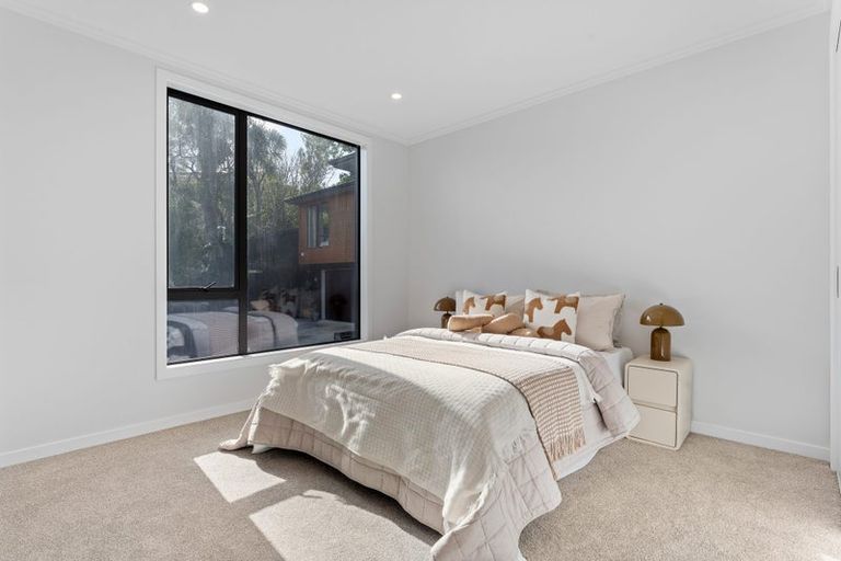 Photo of property in 545 Beach Road, Murrays Bay, Auckland, 0630