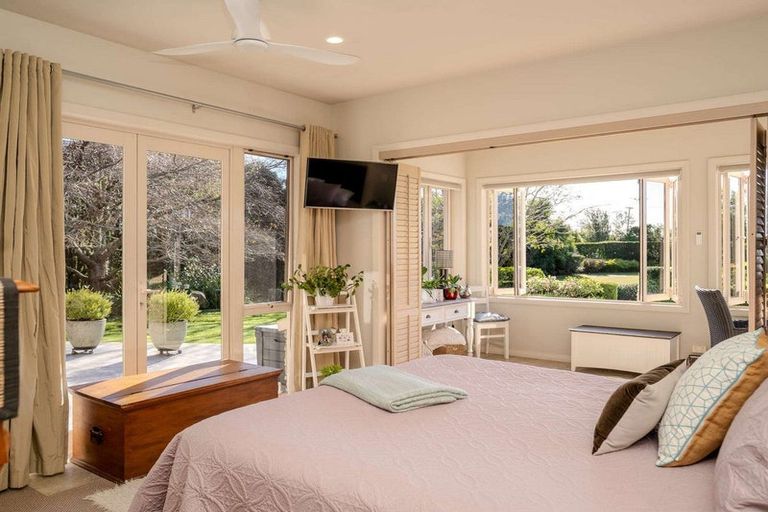 Photo of property in 9 Kotare Heights, Kerikeri, 0230