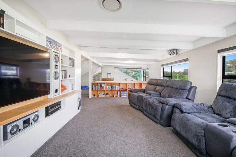 Photo of property in 43 Langton Road, Stanmore Bay, Whangaparaoa, 0932