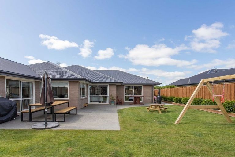 Photo of property in 103 Shillingford Boulevard, Rolleston, 7615