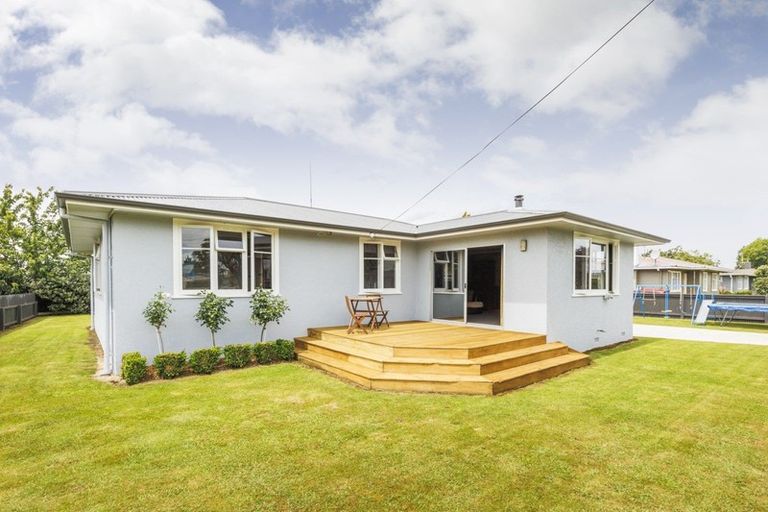 Photo of property in 10 Oriana Place, Highbury, Palmerston North, 4412