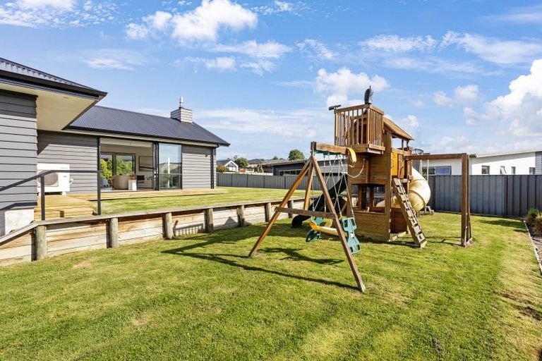 Photo of property in 29 Awa Toru Drive, Fairfield, Dunedin, 9018