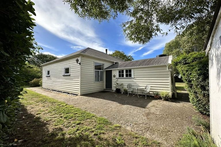 Photo of property in 82 Lower Lake Road, Leeston, 7683