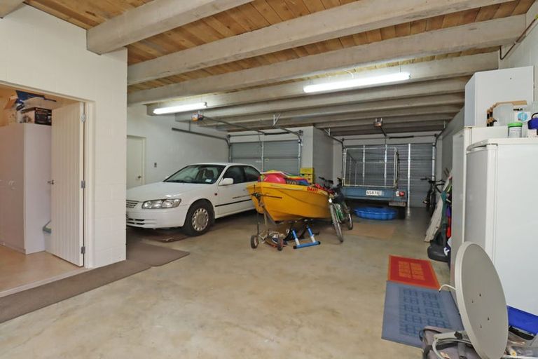 Photo of property in 11 Oakham Street, Hampden, 9410