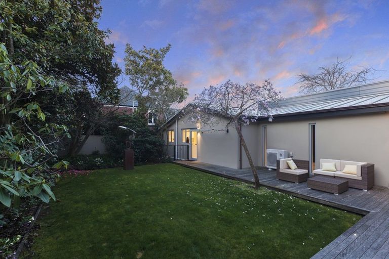 Photo of property in 32b Glandovey Road, Fendalton, Christchurch, 8052