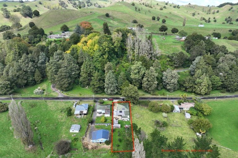 Photo of property in 8 Marsack Road, Taumarunui, 3992