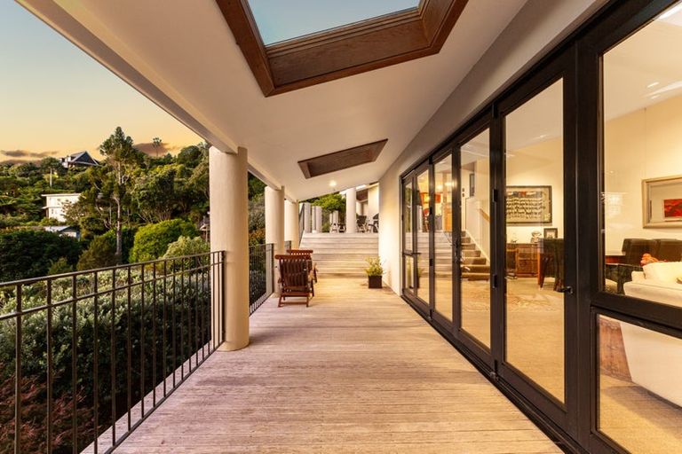 Photo of property in 52 Walter Road, Lowry Bay, Lower Hutt, 5013