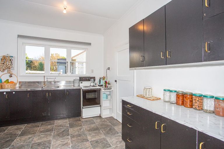 Photo of property in 14 Doyle Street, Bluff, 9814