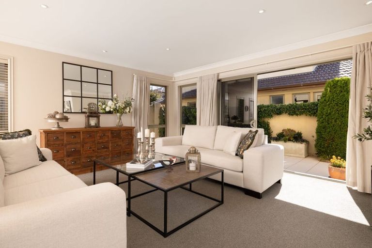 Photo of property in 19 Edgecumbe Road, Tauranga, 3110