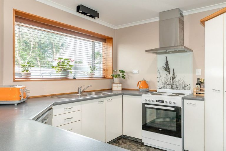 Photo of property in 14 Gladstone Street, Westport, 7825