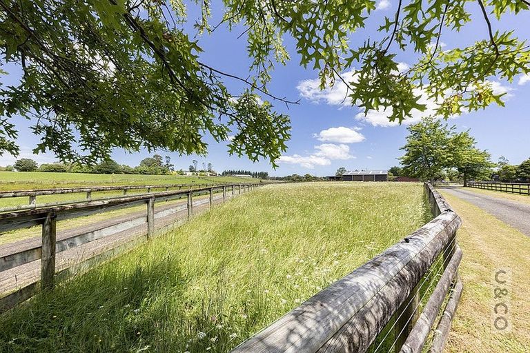 Photo of property in 522 State Highway 16, Kumeu, 0892