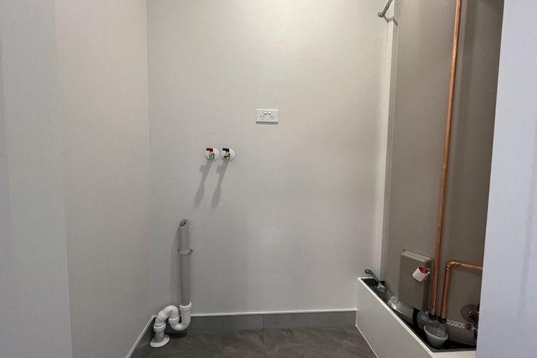 Photo of property in 2/35 Crawford Avenue, Mangere Bridge, Auckland, 2022