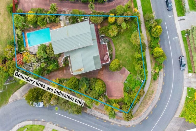 Photo of property in 6 Dewsbury Terrace, Castor Bay, Auckland, 0620