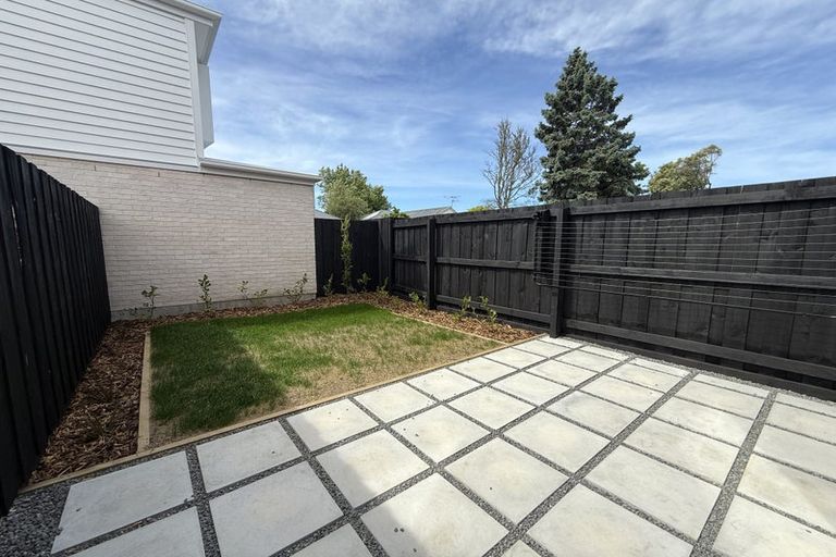 Photo of property in 88 Holly Road, St Albans, Christchurch, 8014
