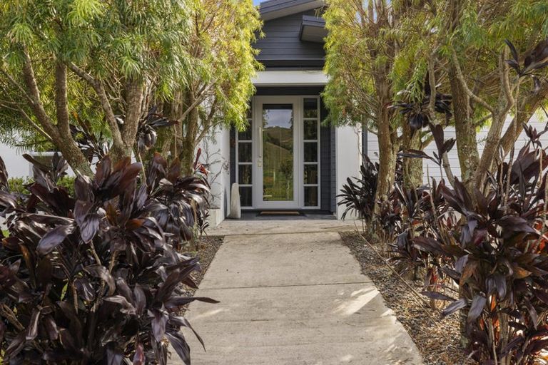 Photo of property in 16 Eagle Street, Welcome Bay, Tauranga, 3112