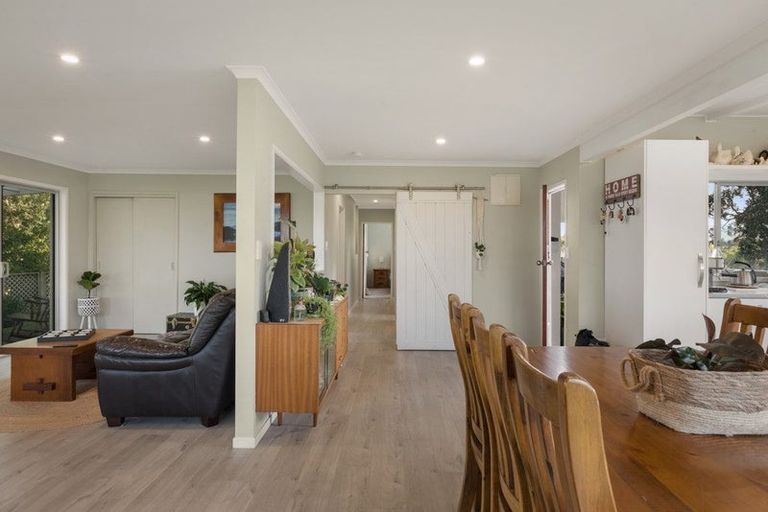 Photo of property in 20 Moana Drive, Tanners Point, Katikati, 3177