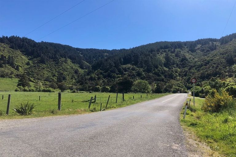 Photo of property in 571 Port Underwood Road, Whatamango Bay, Picton, 7281