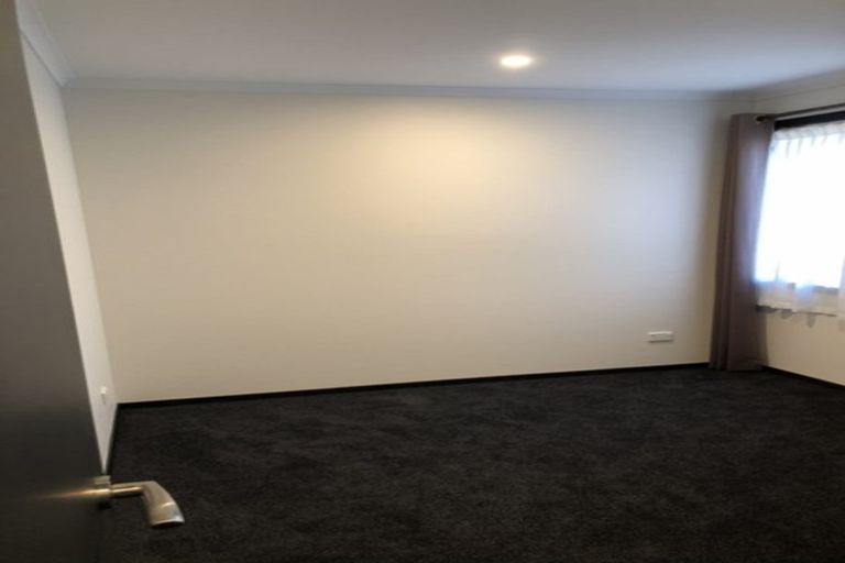 Photo of property in 19 Ribbonwood Close, Te Kauwhata, 3710