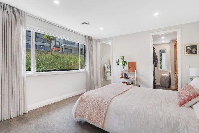 Photo of property in 62 Armstrong Farm Drive, East Tamaki Heights, Auckland, 2016