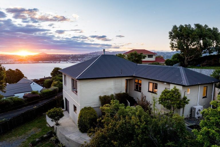 Photo of property in 41 Shandon Road, Vauxhall, Dunedin, 9013