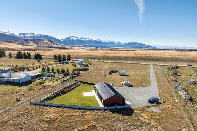 Photo of property in 39 Ben Ohau Road, Ben Ohau, Twizel, 7999