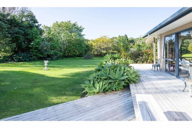 Photo of property in 28 Davis Strongman Place, Kerikeri, 0293