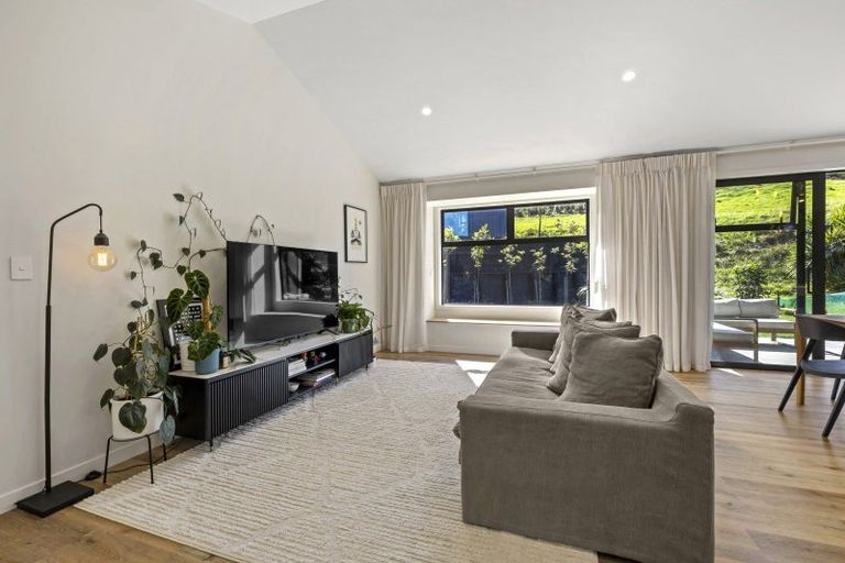 Photo of property in 3 Waipatukahu Lane, Raglan, 3225