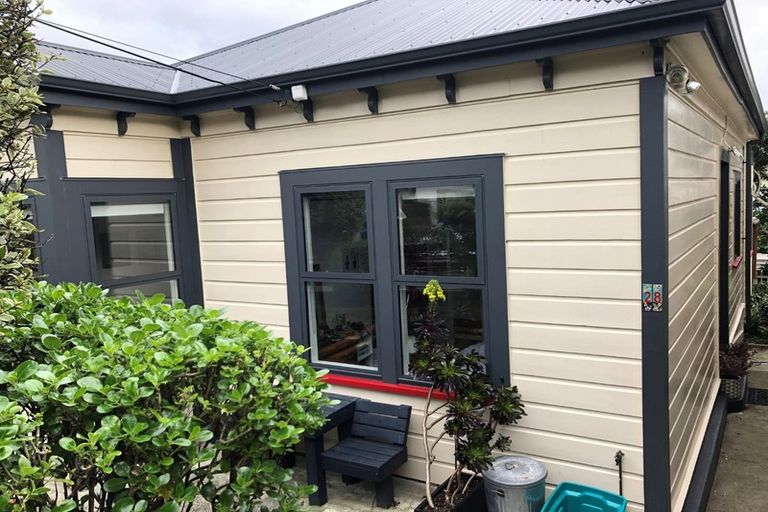 Photo of property in 28 Hiropi Street, Newtown, Wellington, 6021