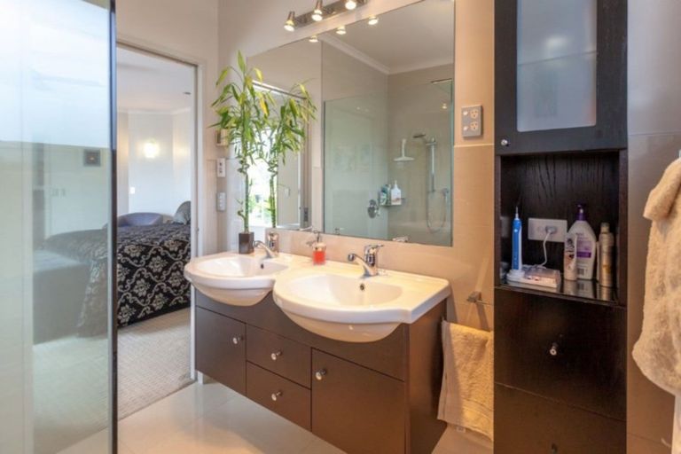 Photo of property in 221 Onemana Drive, Onemana, Whangamata, 3691