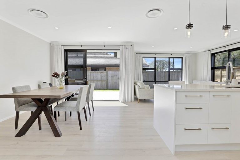 Photo of property in 2 Oderings Place, Huntington, Hamilton, 3210