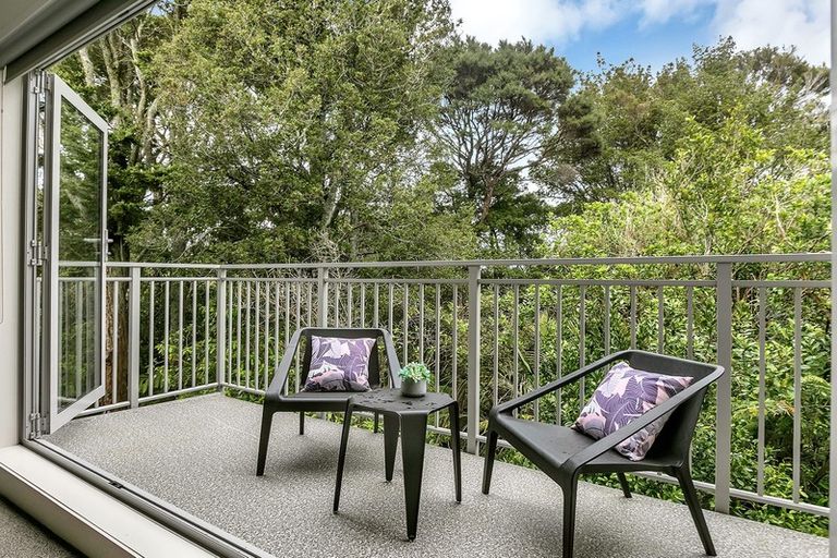 Photo of property in 16/13 Kaihu Street, Northcote, Auckland, 0627