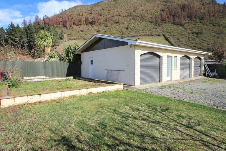 Photo of property in 13 Bowen Street, Kurow, 9435