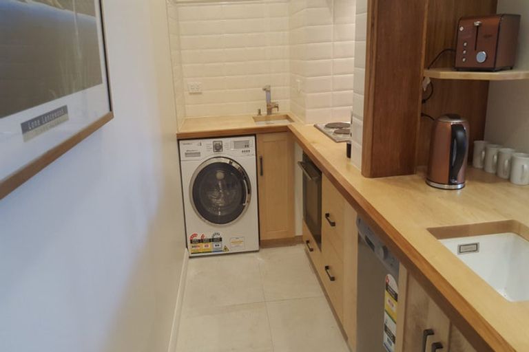 Photo of property in 183 Edgeware Road, Edgeware, Christchurch, 8013