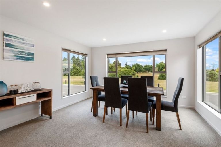 Photo of property in 3 Glenbarr Lane, Broomfield, Christchurch, 8042