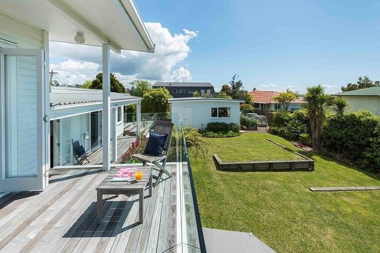 Photo of property in 52a Penzance Road, Mairangi Bay, Auckland, 0630