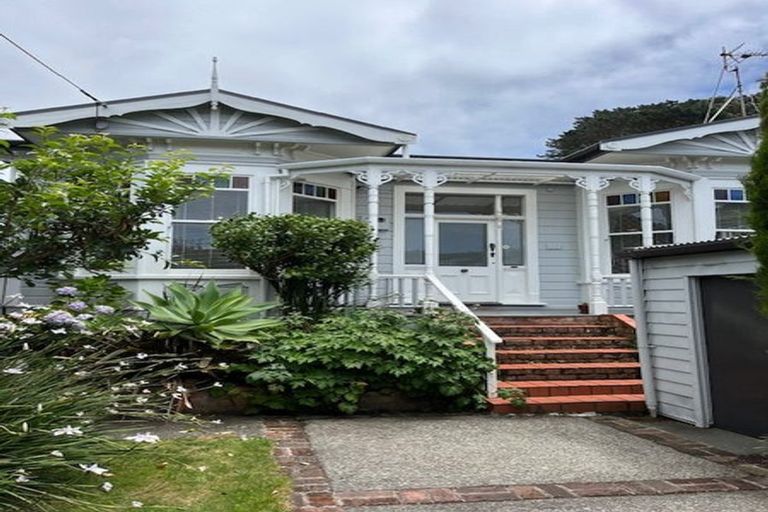 Photo of property in 48 Derwent Street, Island Bay, Wellington, 6023