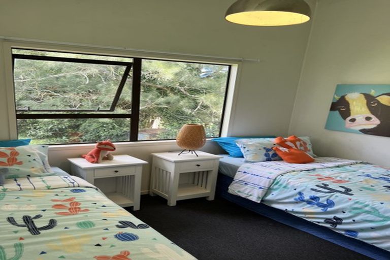 Photo of property in 2/113 Manuka Road, Bayview, Auckland, 0629