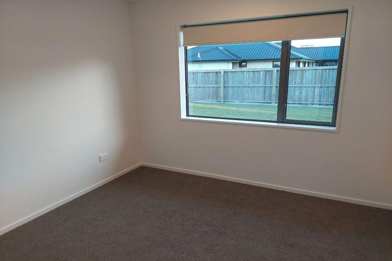 Photo of property in 118 Shillingford Boulevard, Rolleston, 7615