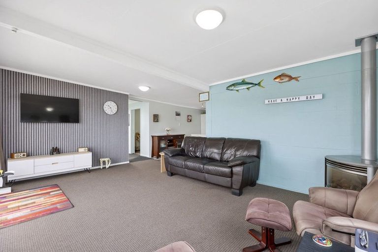 Photo of property in 940 Harington Point Road, Harington Point, Dunedin, 9077