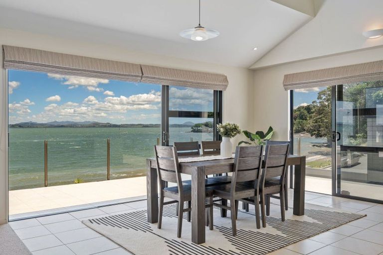 Photo of property in 42 Manganese Point Road, Tamaterau, Whangarei, 0174