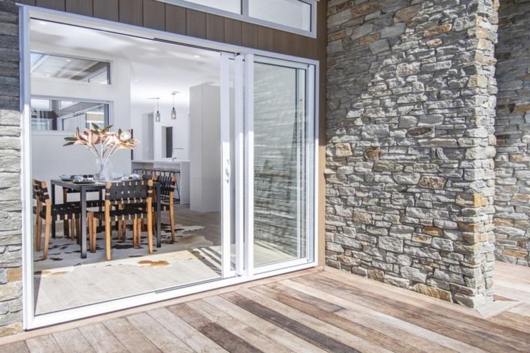 Photo of property in 37 Awatira Drive, Papamoa Beach, Papamoa, 3118