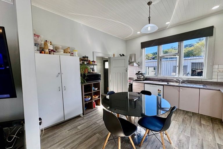 Photo of property in 5 Ainslee Place, North East Valley, Dunedin, 9010