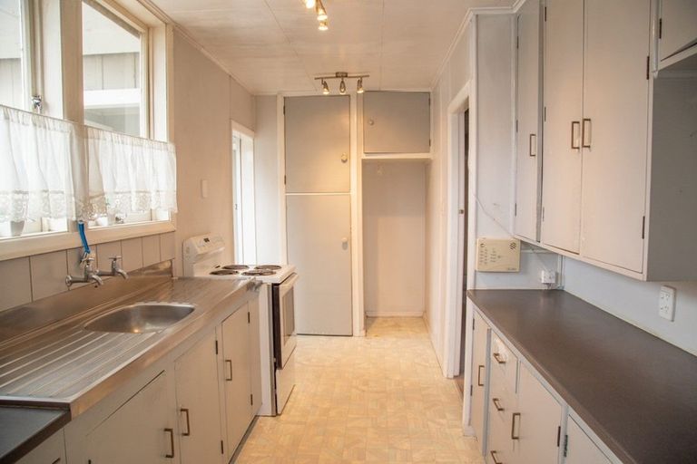 Photo of property in 9 Rangipoia Place, Turangi, 3334