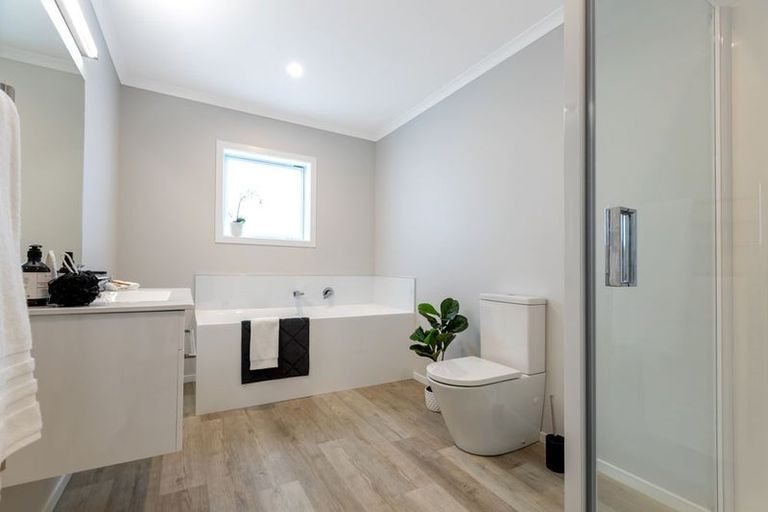 Photo of property in 36 Tuatahi Avenue, Solway, Masterton, 5810