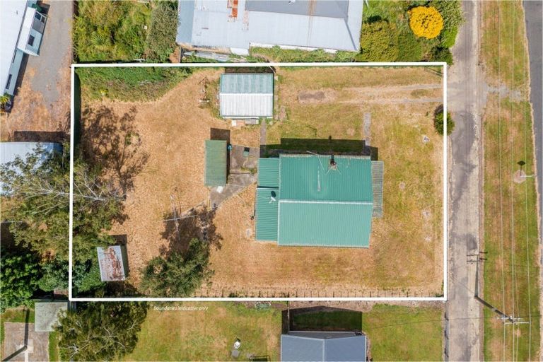 Photo of property in 60 Sydney Street, Takapau, 4203