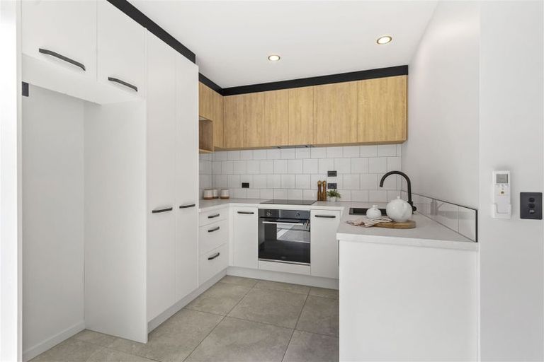 Photo of property in 44 Hutcheson Street, Sydenham, Christchurch, 8023